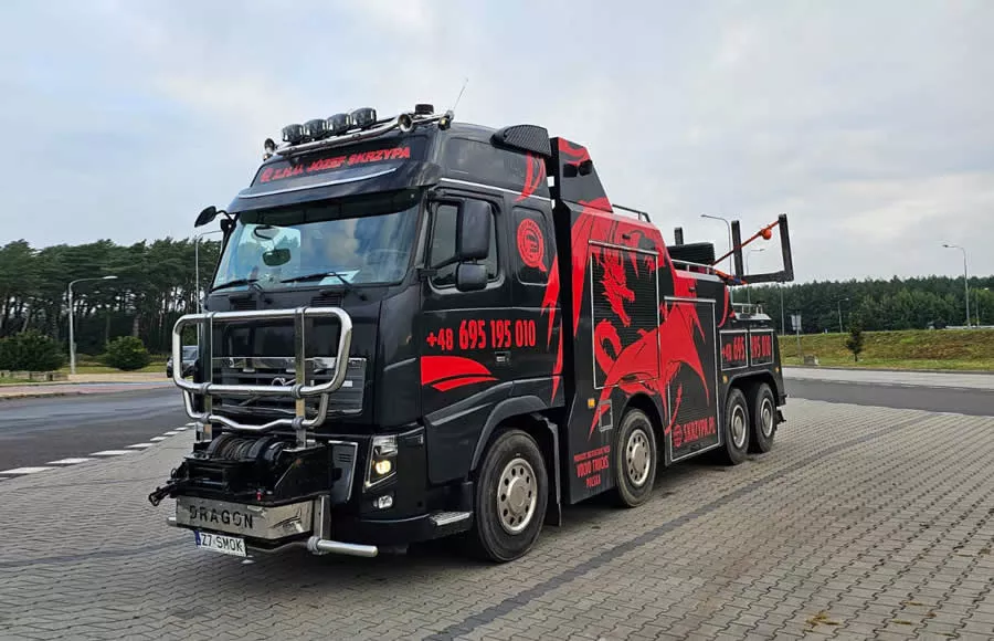 holownik Volvo FH16 'Smok'